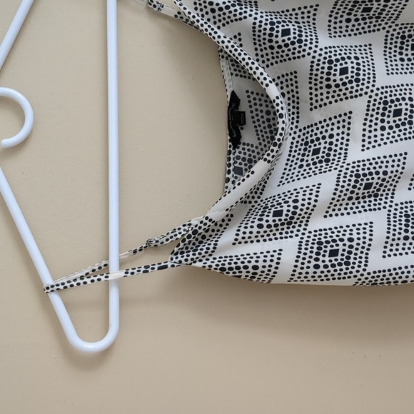 XS Banana Republic Factory Cowl Cami Adjustable Straps Black and Cream - Picture 3 of 11